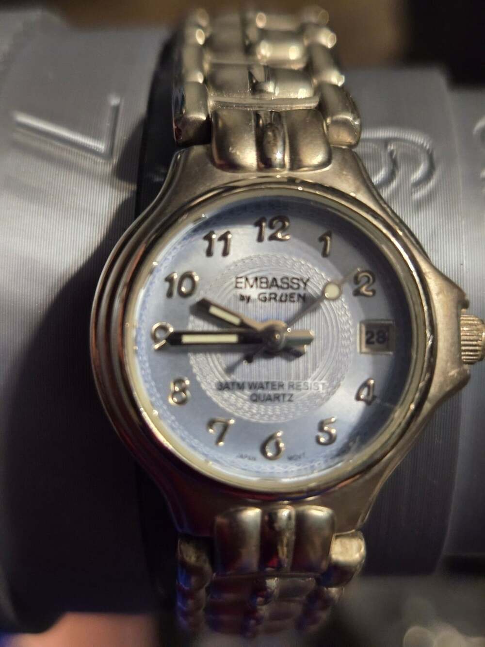 Embassy by Gruen Women's Silver-Tone Quartz Dress Watch WORKS